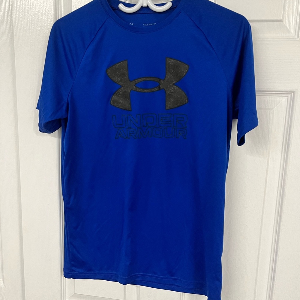 Under Armour Youth XL (14/16) Blue Athletic Shirt Loose Fit EUC